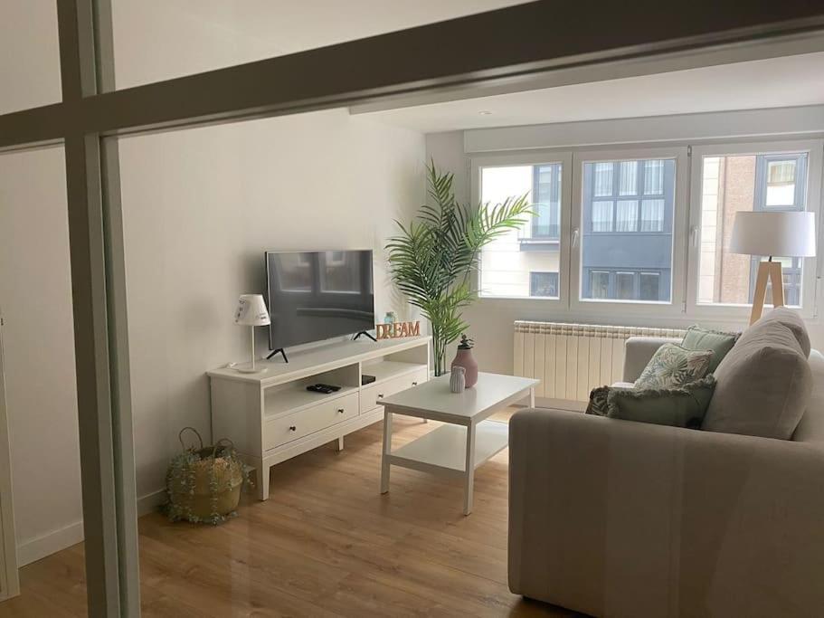 Apartamento A Estrenar En Centro Gijon. Fibra-Tv Bagian luar foto
